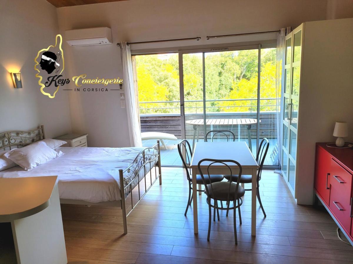Studio 4 Pers Piscine Chauffee Acces A Pied A La Plage Santa Giulia Porto-Vecchio  Ngoại thất bức ảnh
